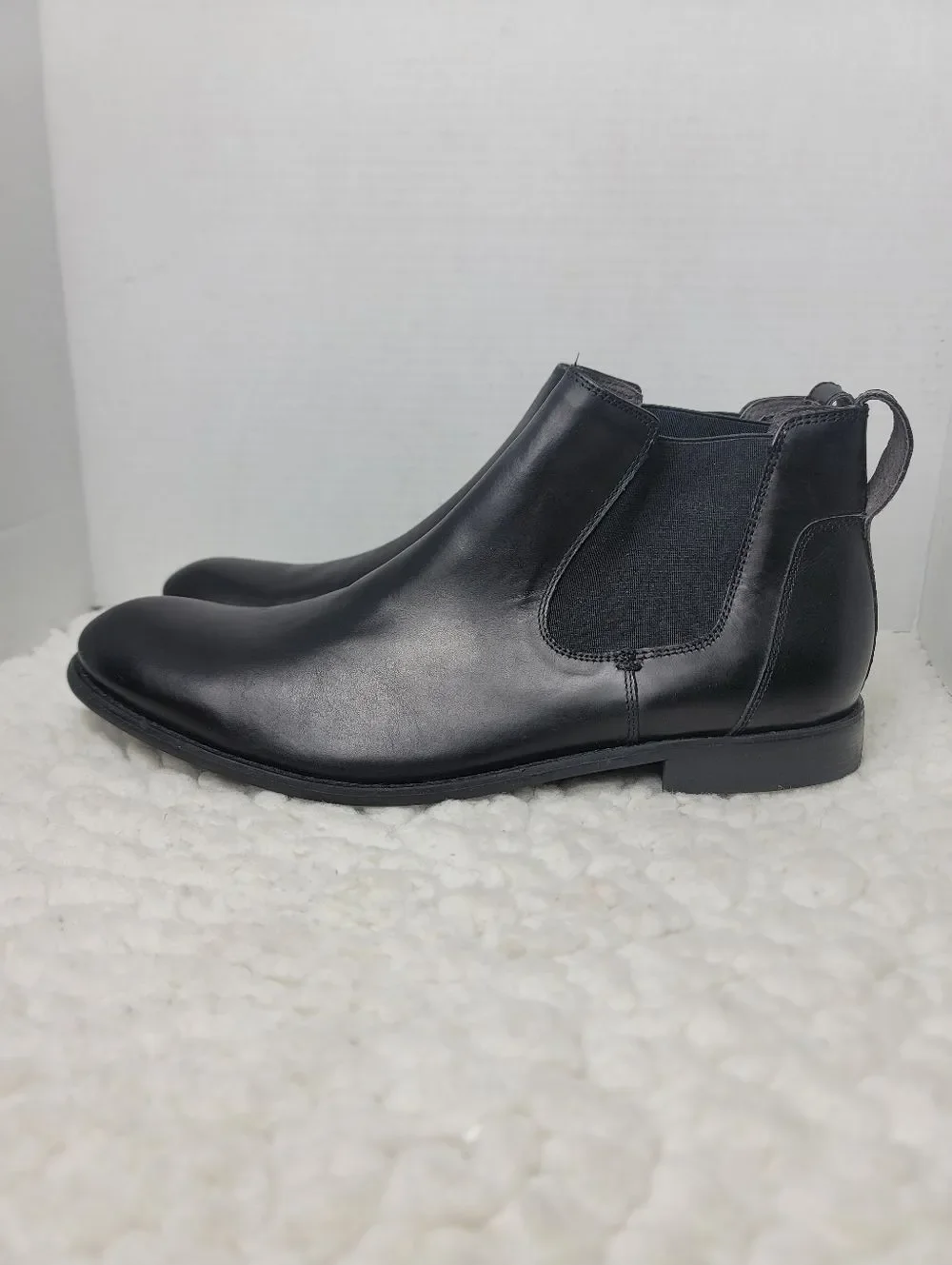 John Varvatos USA Chelsea Boots Mens Size 10.5M Black Leather Pull On Almond Toe